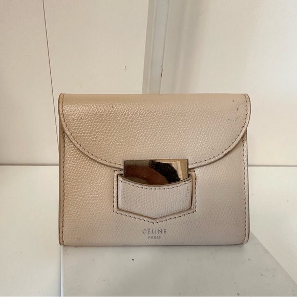 💎Authentic Celine Trotteur flap neutral leather wallet with shopping bag - Picture 2 of 16